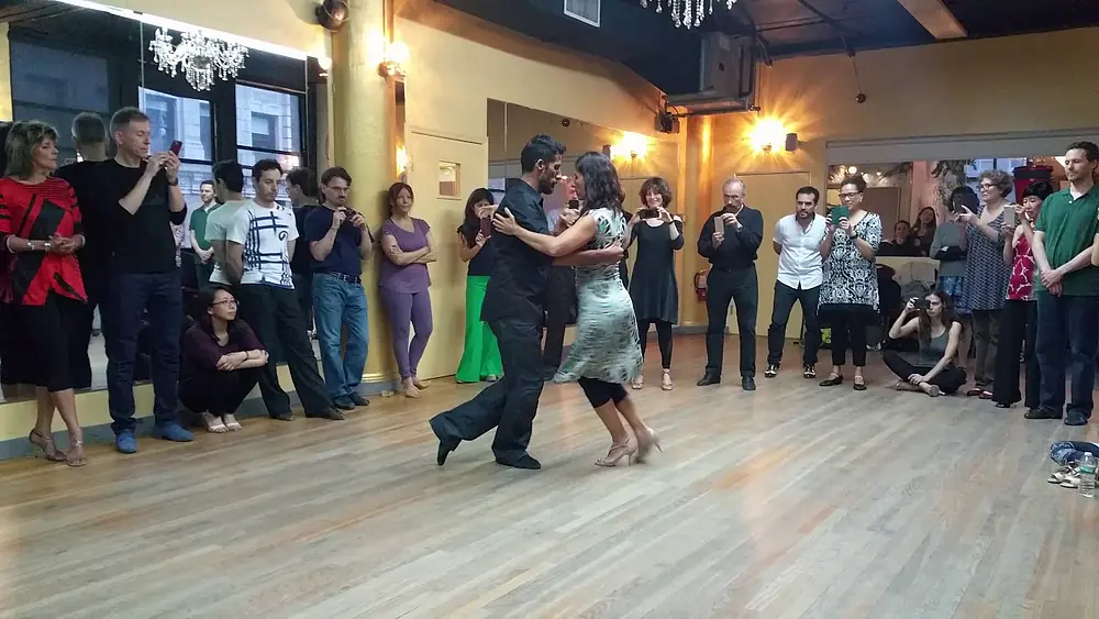 Video thumbnail for Argentine tango workshop: Virginia Gomez and Christian Marquez “Los Totis” - vals