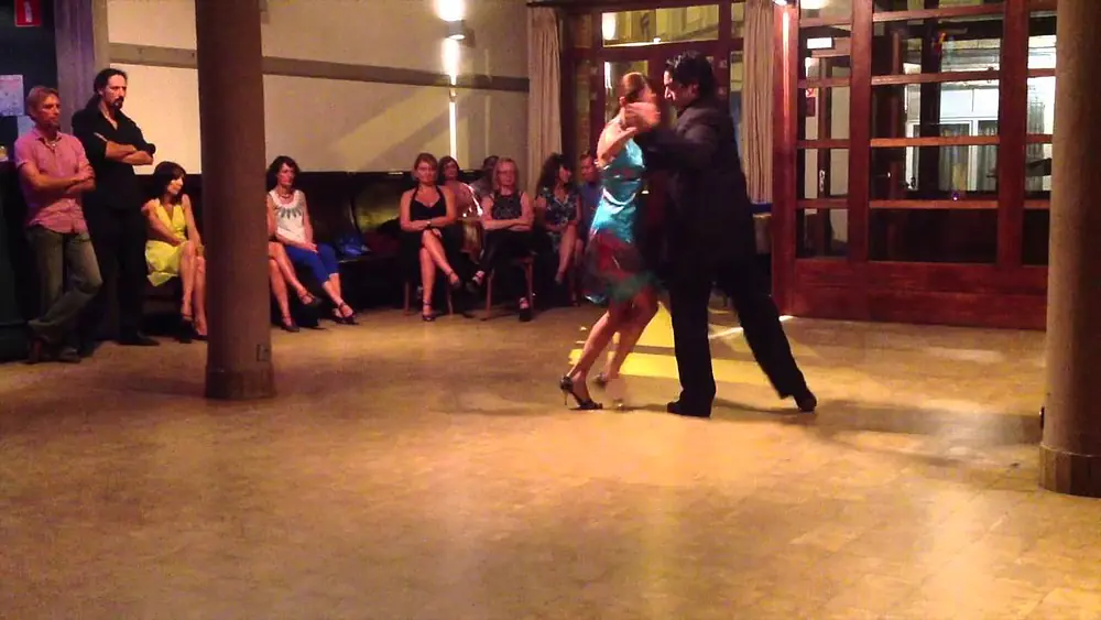 Video thumbnail for Eugenia Ramirez y Mariano Galeano - tango (29-08-2013)