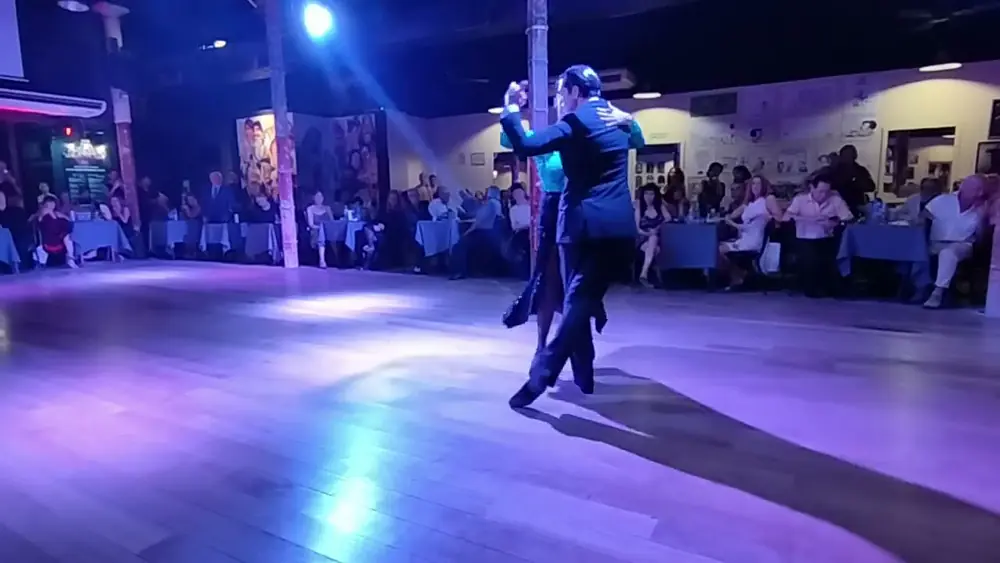 Video thumbnail for Cristian Gallardo y Lorena Goldestein - Desencuentro