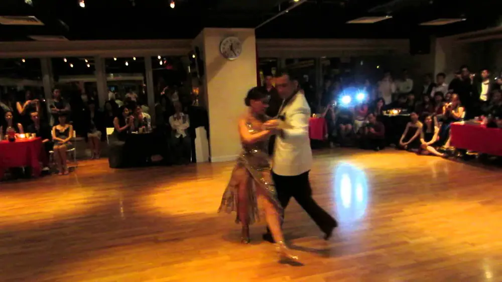Video thumbnail for Leandro Oliver & Laila Rezk Milonga por Dos Hong Kong October 19th 2013 THIRD DANCE