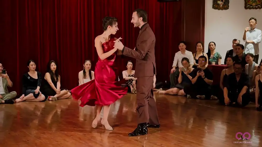 Video thumbnail for Shanghai Mid-Autumn Tango Meeting - Gianpiero & Lorena 3/5