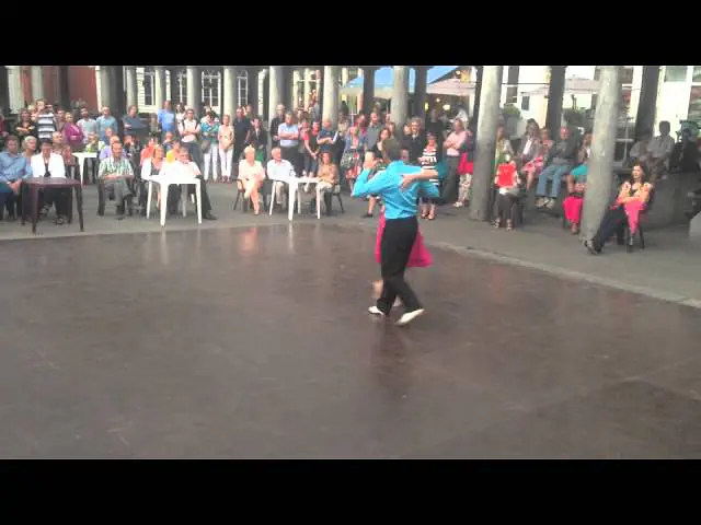 Video thumbnail for Sonja Bruyninckx & Sven Breynaert @ Milonga del Pescador (1/3)