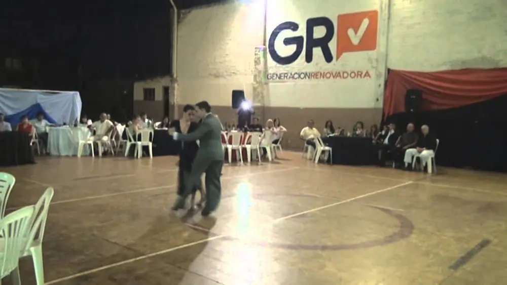 Video thumbnail for Jonathan Spitel & Betsabet Flores bailan "B.b" de Anibal Troilo