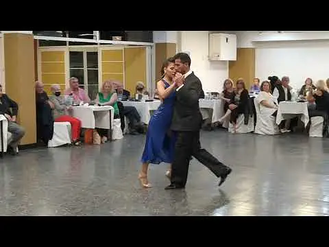 Video thumbnail for LOS TOTIS EN "MILONGA GENTE AMIGA" - 16/10/2021 - CHRISTIAN MARQUEZ Y VIRGINIA GOMEZ