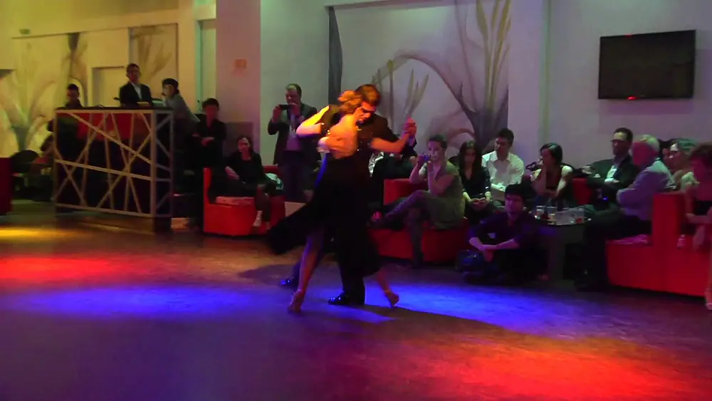 Video thumbnail for Cristhian Sosa e Maria Noel Sciuto-Campeones Mundial 2012 Tango Escenario- with SOLO TANGO ORQUESTRA