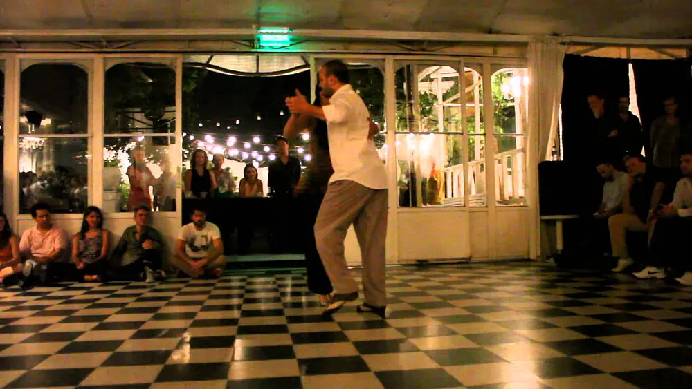 Video thumbnail for Mariángeles Caamaño y Tate Di Chiazza en Milonga La Bicicleta! 1