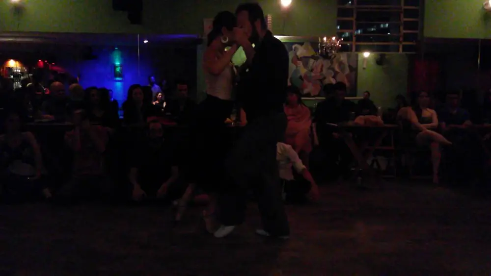 Video thumbnail for Juliana Maggioli e Pablo Rodriguez no Tango Baires 1/5