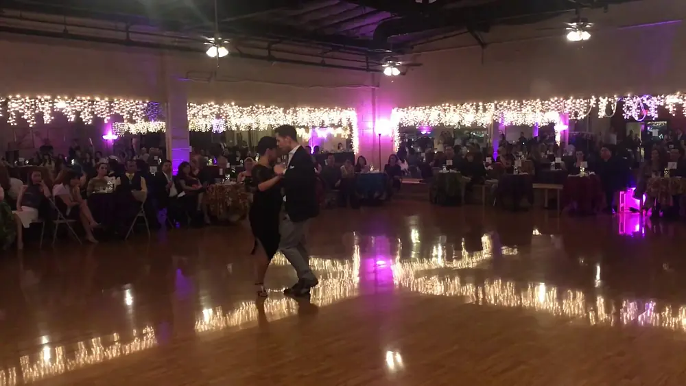 Video thumbnail for Yuliana Basmajyan & Gabriel Huracan @ Milonga Querida April 2018 - Tango