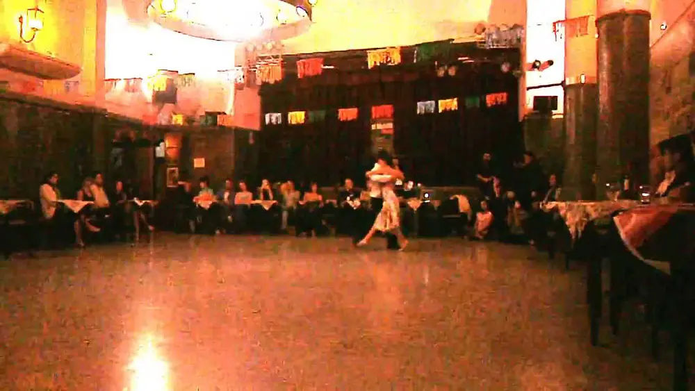 Video thumbnail for Eva Icikson y Brenno Marques en El Motivo. 17/06/2013
