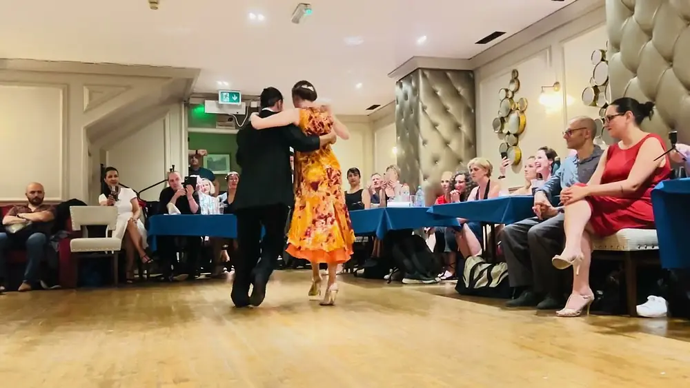 Video thumbnail for Tango. Gustavo Rosas. Rebecca O'Laoire. D Arienzo. Milonga El Beso.Julio 2022. Dublin. Irlanda.
