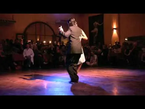 Video thumbnail for Néstor Azorín y Jesica Arfenoni - Canning - 3