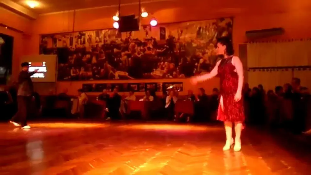 Video thumbnail for Jose Halfon y Virginia Cutillo. Dni Tango.Parakultural. Salon Canning. 3/4