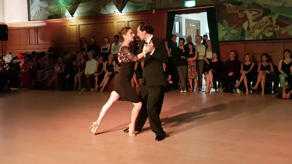 Video thumbnail for Dimitris Biskas & Mariana Patsarika @ Tango Etnia, London 2019 2/3