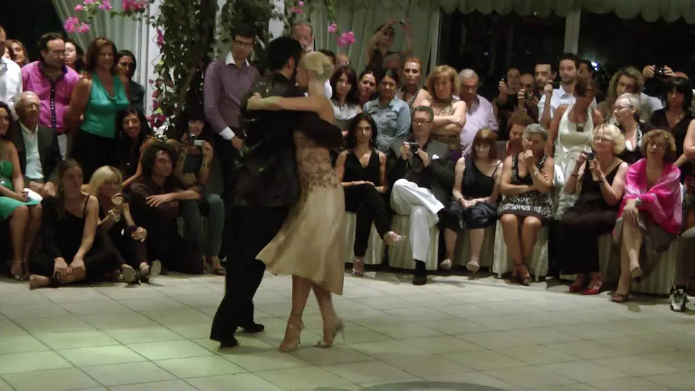 Video thumbnail for Sebastian Arce y Mariana Montes - 5° TangoFestivalvacanze Puglia - Selva di Fasano  30.07.2011 1.4