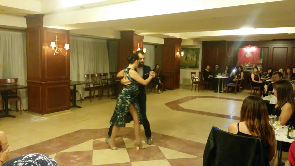 Video thumbnail for Konstantinos Riginos y Nadia Ibanez - Claudinette 1/3