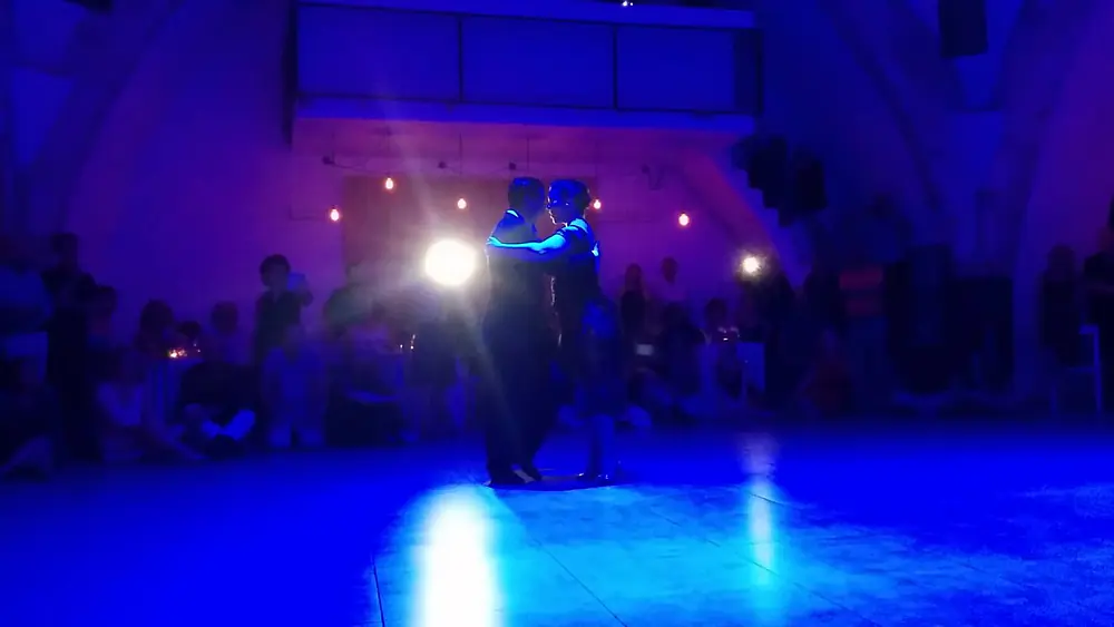 Video thumbnail for Facundo de la Cruz y Paola Sanz - (4) - Tango - Milonga Tel-Aviv 27-06-2015