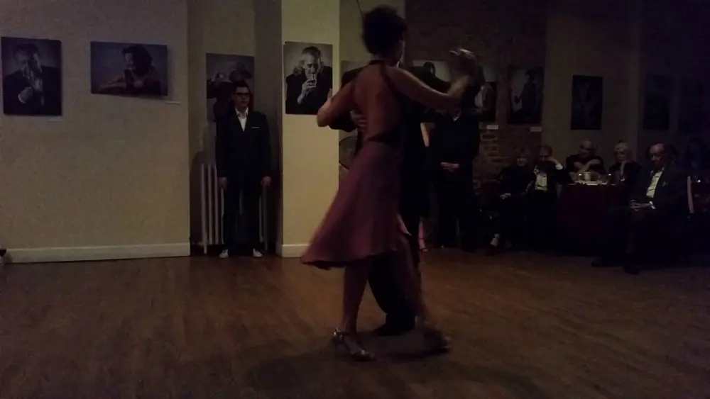 Video thumbnail for Argentine tango: Florencia Borgnia & Marcos Pereira - Remolino