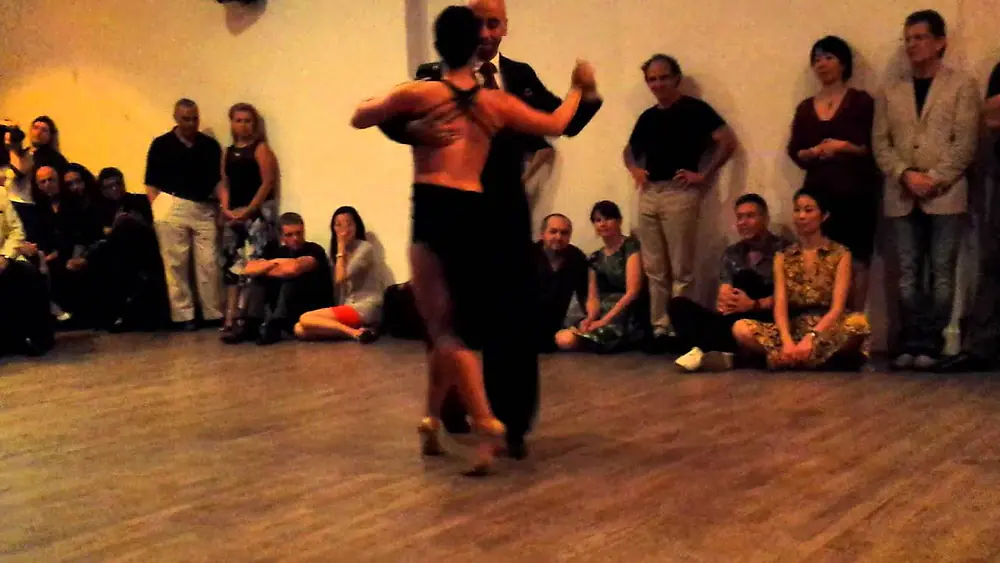 Video thumbnail for Argentine tango: Adriana Salgado & Orlando Reyes - Tango escenario