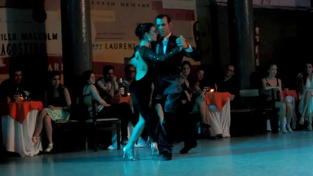 Video thumbnail for Valeria Maside and Anibal Lautaro perform milonga at Fruto Dulce Tangos