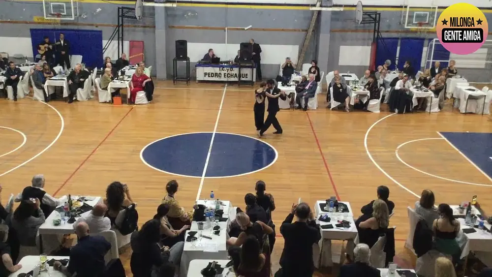 Video thumbnail for GERMAN BALLEJO Y MAGDALENA GUTIERREZ EN "MILONGA GENTE AMIGA" - 23/10/2021