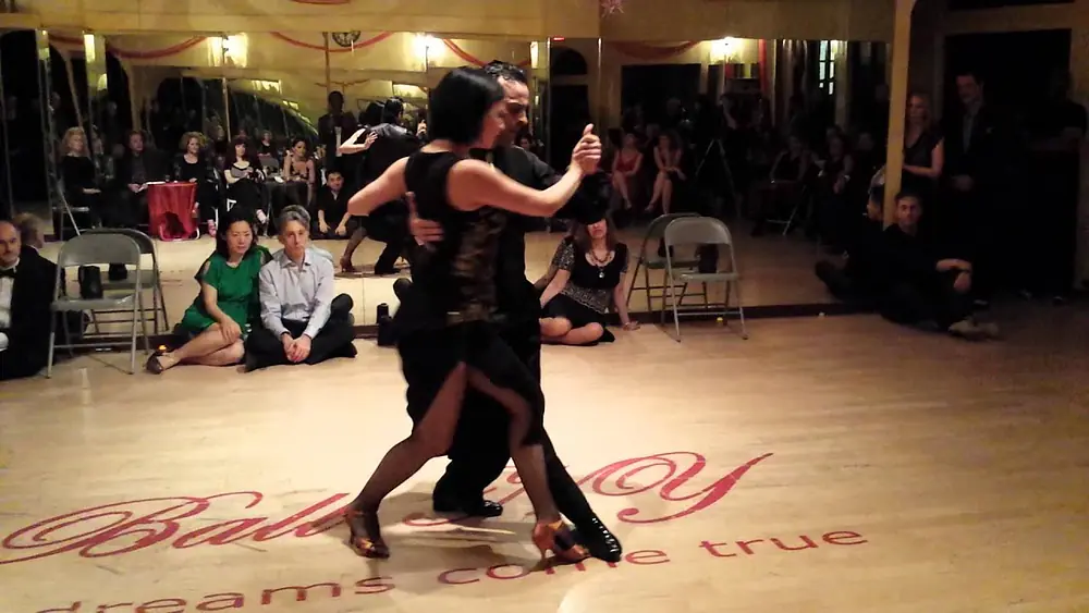 Video thumbnail for Argentine Tango: Fernanda Ghi & Guillermo Merlo - "Nochero Soy"