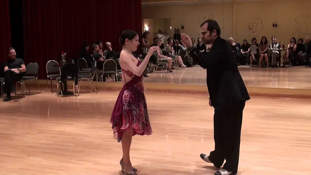 Video thumbnail for Daniela Pucci & Luis Bianchi