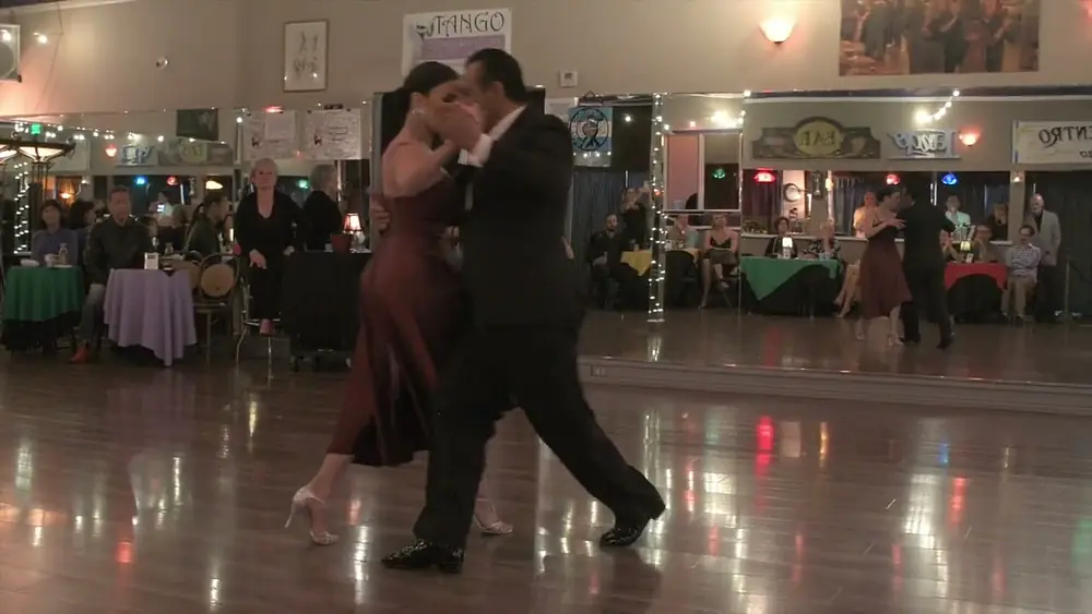 Video thumbnail for Francisco Forquera and Maria Ceva at El Encuentro 1/3