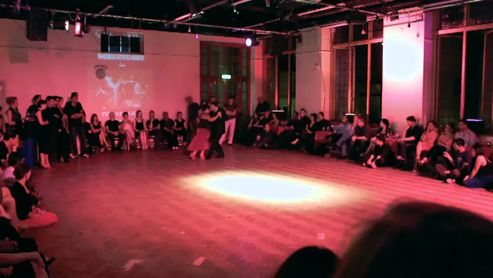 Video thumbnail for Jorge Díspari and María "La Turca"  27/09/2013. (4)  at Negracha Tango Club
