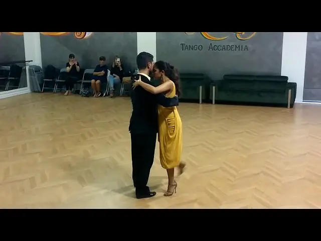 Video thumbnail for 2 Corazones Tango Accademia - Demo Classe Pam Est Là & Danilo Maddalena