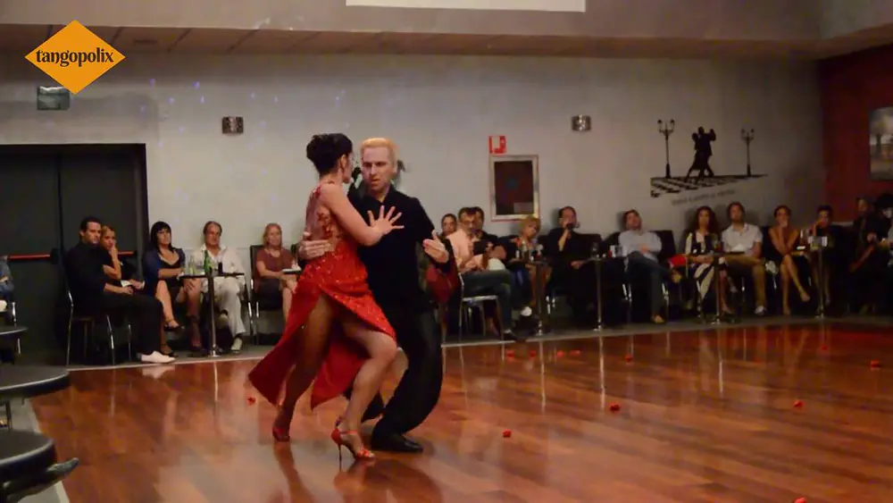Video thumbnail for 3/3 - Hugo Mastrolorenzo & Agustina Vignau @ Tango Etnico