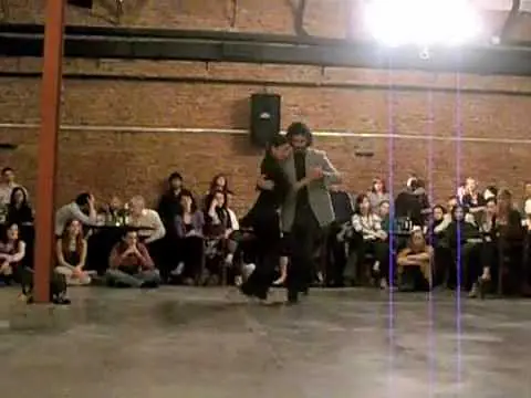 Video thumbnail for Bruno Tombari y Mariángeles Caamaño bailando una Milonga en Loca, Buenos Aires