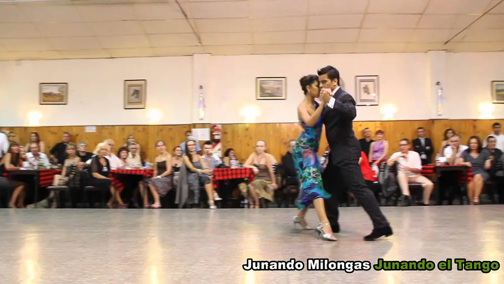 Video thumbnail for SEBASTIAN ACHAVAL Y ROXANA SUAREZ EN LA BALDOSA 01