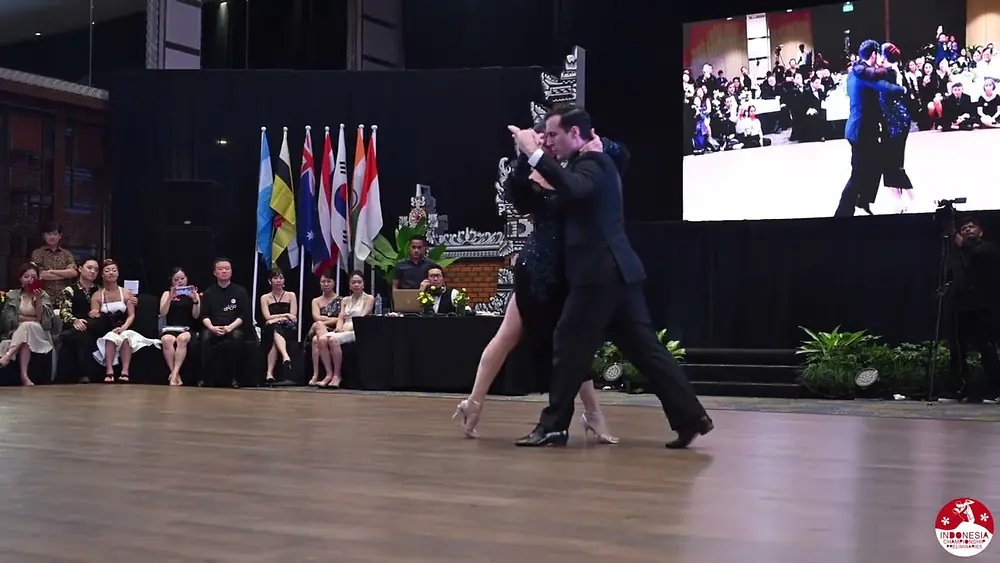 Video thumbnail for TANGO IN BALI 2024 - Facundo Pinero y Vanesa Villalba (1)