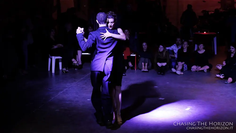 Video thumbnail for Carlo Feller y Camilla Curatolo - BUNKER Tango - Turin 2017 ( Milonga 4-4 )