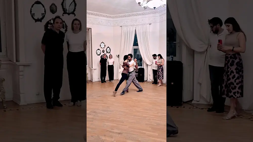 Video thumbnail for Smooth tango walk. Silvina Tse & Julio Alvarez in Baku