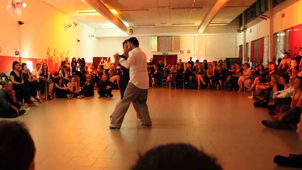 Video thumbnail for Alejandro Larenas y Marisol Morales - Di Sarli