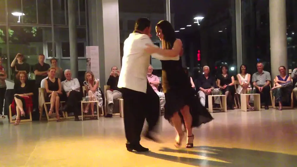 Video thumbnail for Oscar Mandagaran y Georgina Vargas 2/5