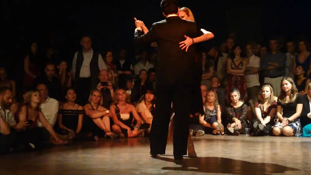 Video thumbnail for Sebastian Arce y Mariana Montes performance 1 rivertango 2010