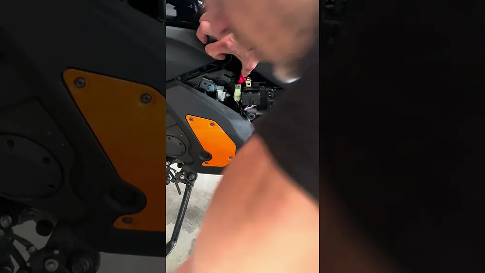 Video thumbnail of How to charge a battery on Kawasaki Vulcan S cruiser