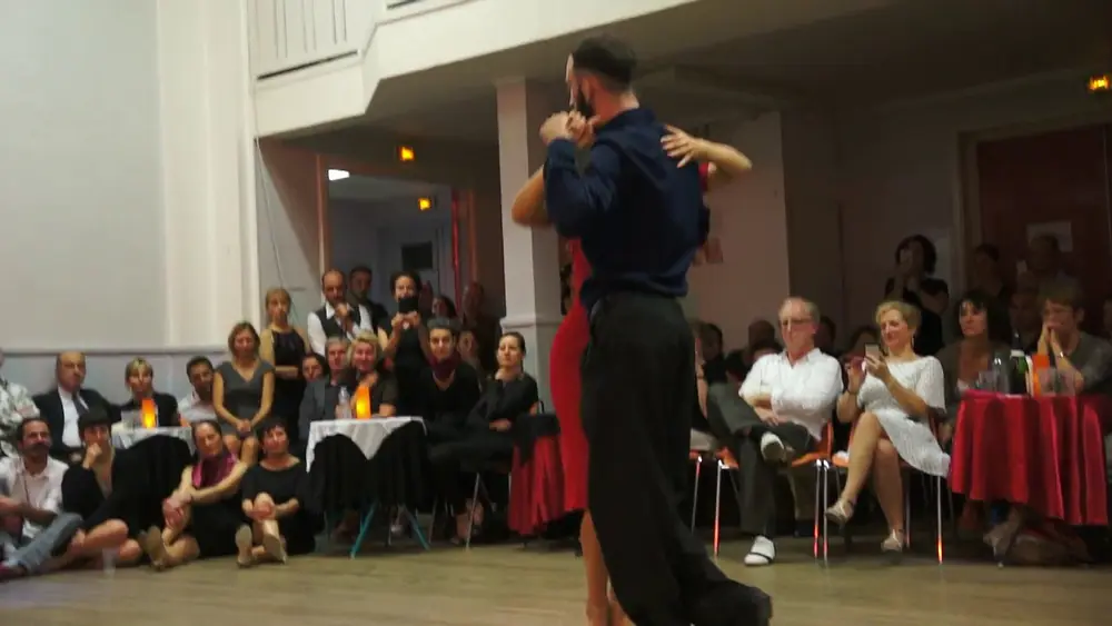Video thumbnail for Veronica Toumanova & Benjamin Solano perform in Tours - Vals - 2/4
