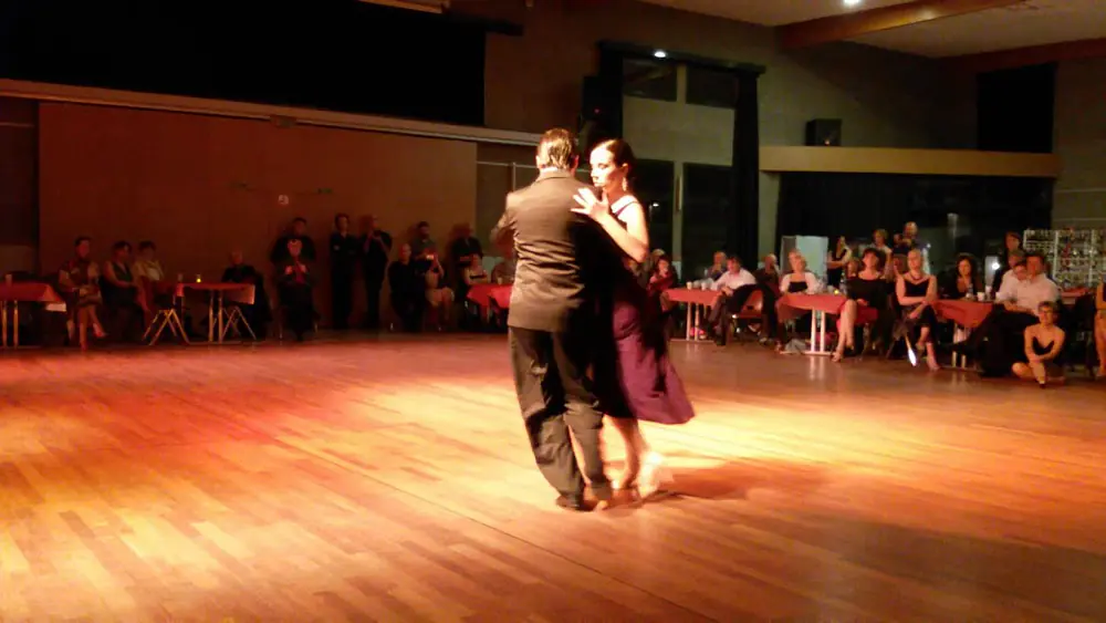 Video thumbnail for Isabella Fusi y Diego Amado - Brest