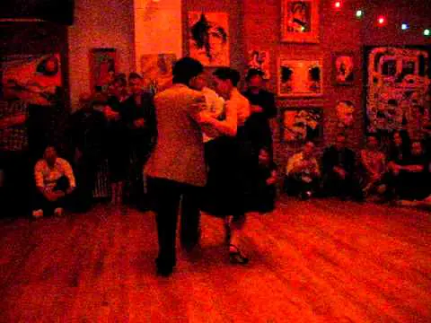 Video thumbnail for Ines Muzzopappa and Federico Naveira @ La Nacional Milonga NYC 2010