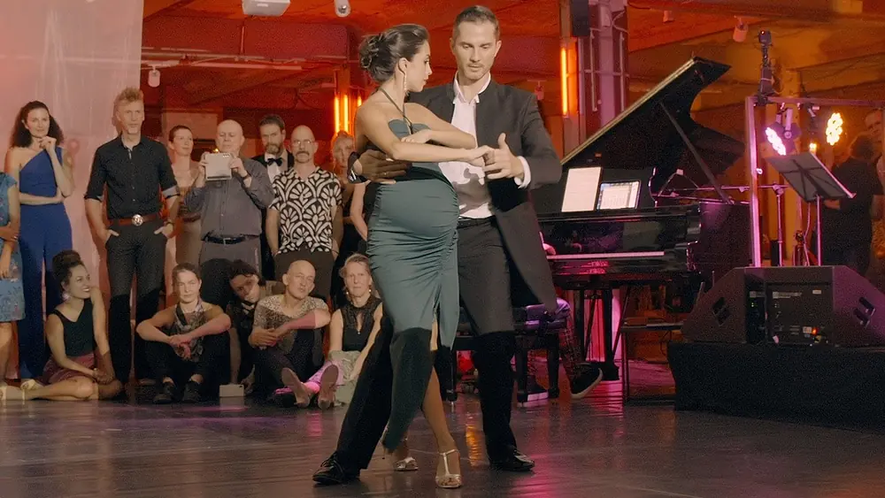 Video thumbnail for Juliana Aparicio and Santiago Hernandez – Estación Central at Tangoloft Berlin 2024