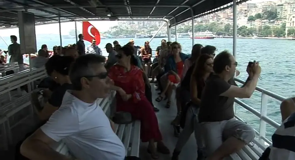 Video thumbnail for Sebastian Arce & Mariana Montes Istanbul Festival Interview