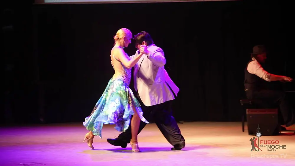 Video thumbnail for Aoniken Quiroga y Alejandra Mantinan, 2, La Roulotte Tango, Fuego de la noche 2015, Kazan