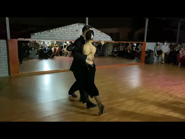 Video thumbnail for Juan David Vargas y Paulina Mejía, Muchacho - Ángel D’agostino y Ángel Vargas