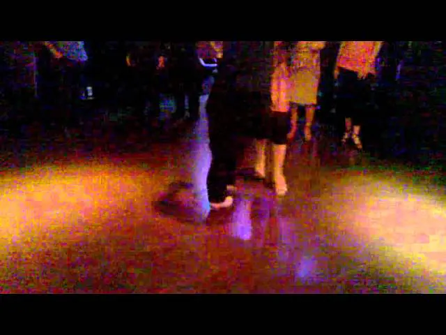 Video thumbnail for Daniela Roig y Hernán Prieto, clase de milonga en La Viruta (8-12-2011)