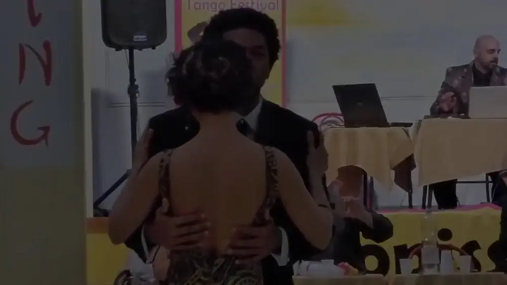 Video thumbnail for Salonissimo Savona Tango Festival 2018  Yailet Suarez & Julio Alvarez - Mentias