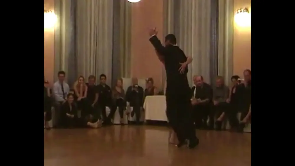 Video thumbnail for 2011 - Sergio Natario e Alejandra Arruè bailan Enrique Rodriguez - La Colegiala