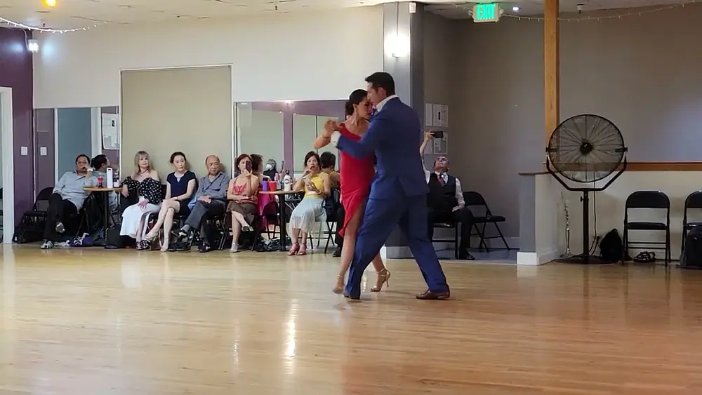 Video thumbnail for Maxi Copello y Raquel Makow @ Dance Boulevard on 06/10/22 (1/3)